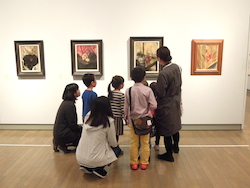 前回の「こども美術館部」の様子