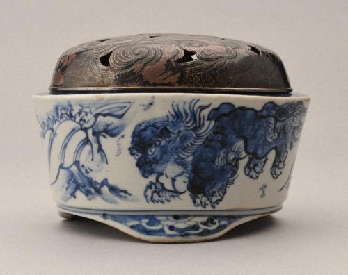 南紀男山焼　染付獅子図香炉