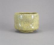 偕楽園焼　白釉巌雪写茶碗