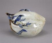 南紀男山焼　染付桃形蓋物