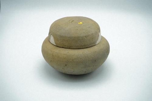 須恵器　短頸壺