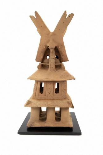 ３分割焼成の家形埴輪