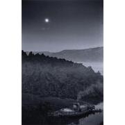 「人間の土地」より　火の山の麓－黒神村：月の出の入江