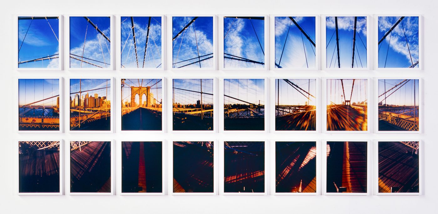 佐藤時啓 Gleaning Lightシリーズより《The Bridge》2005
ピンホール写真、発色現像方式(個人蔵)