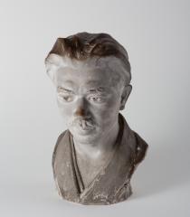ガートルド・ボイル 石垣栄太郎像 1924(大正13) 石膏 太地町立石垣記念館蔵