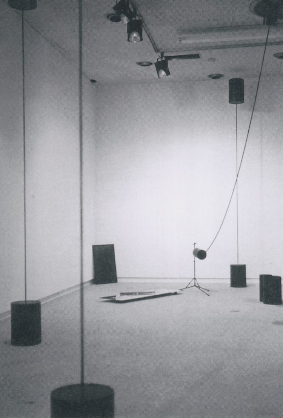 「音のオブジェと音具展」南画廊(東京)1976