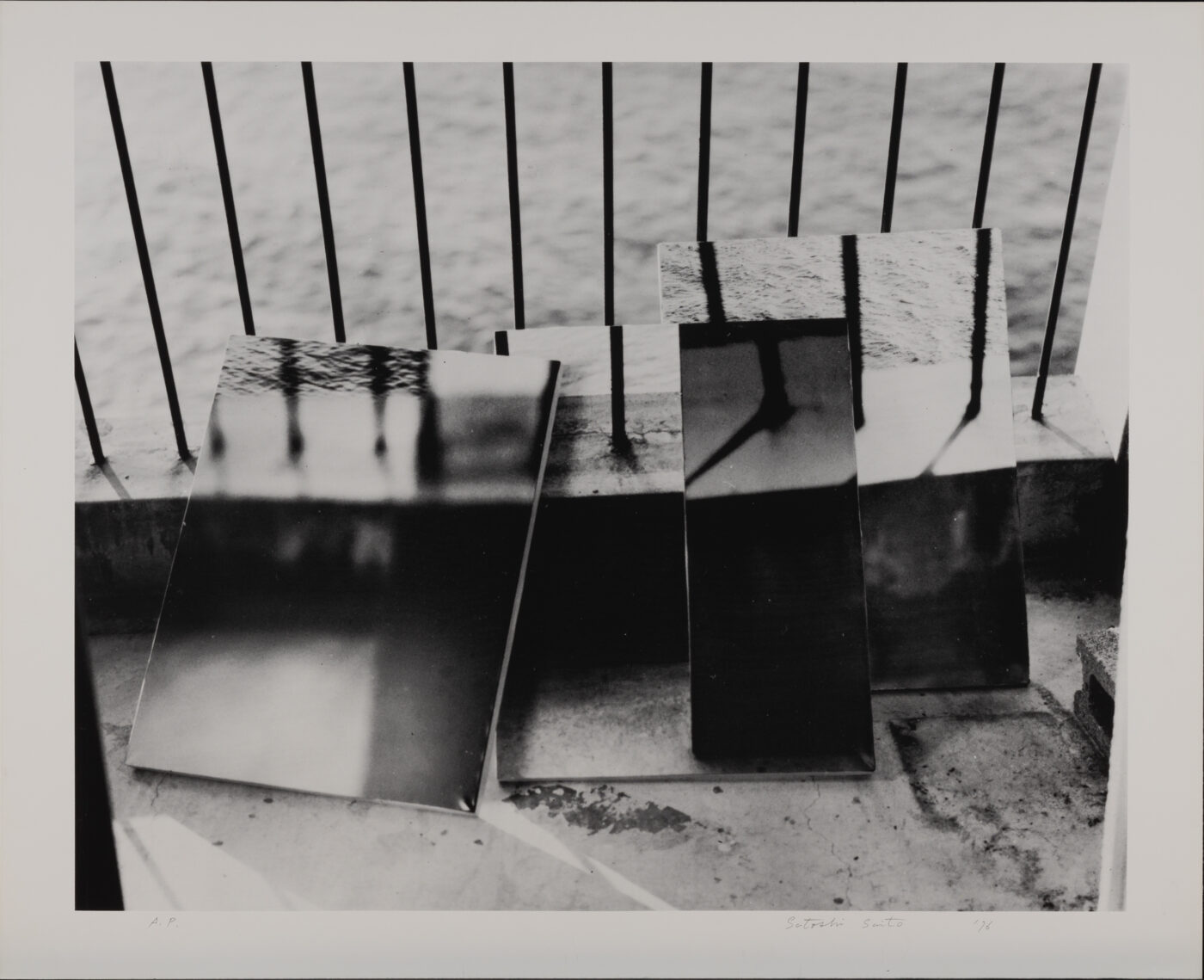 斎藤智《Untitled》1976年　シルクスクリーン、紙　当館蔵